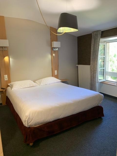 Logis Auberge De La Riviere Les Velluire-sur-Vendee エクステリア 写真