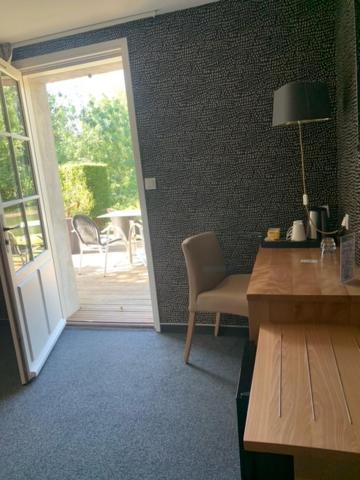 Logis Auberge De La Riviere Les Velluire-sur-Vendee エクステリア 写真