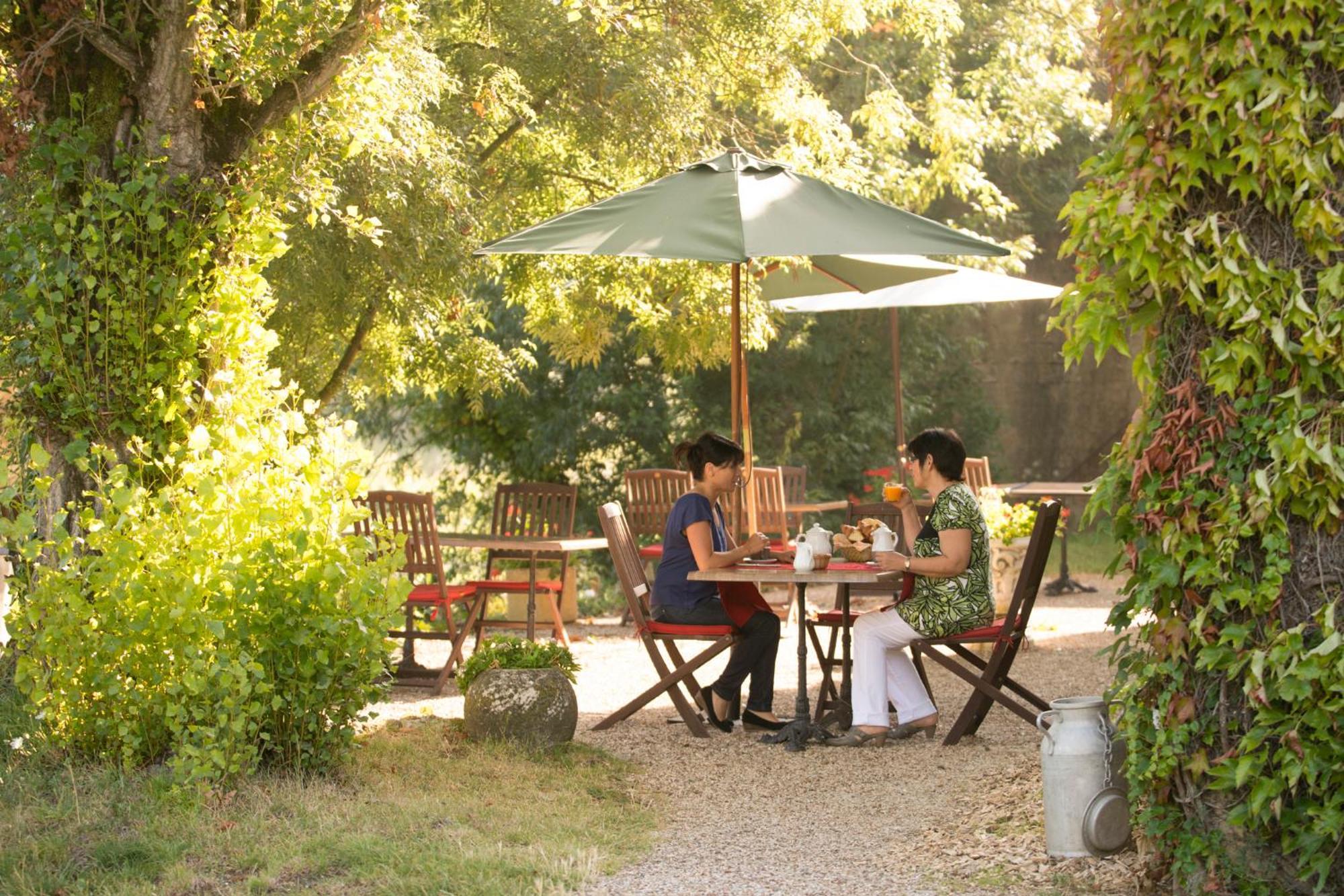Logis Auberge De La Riviere Les Velluire-sur-Vendee エクステリア 写真