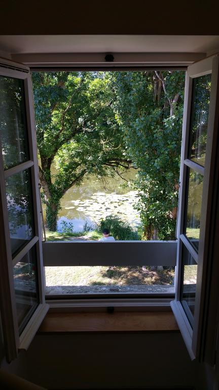 Logis Auberge De La Riviere Les Velluire-sur-Vendee エクステリア 写真