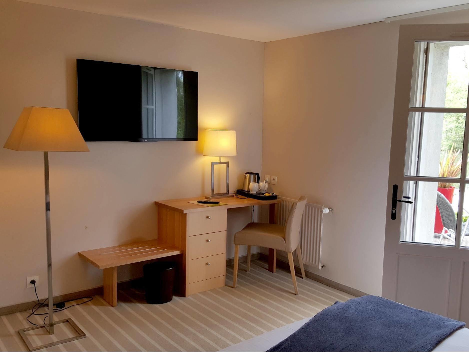 Logis Auberge De La Riviere Les Velluire-sur-Vendee エクステリア 写真