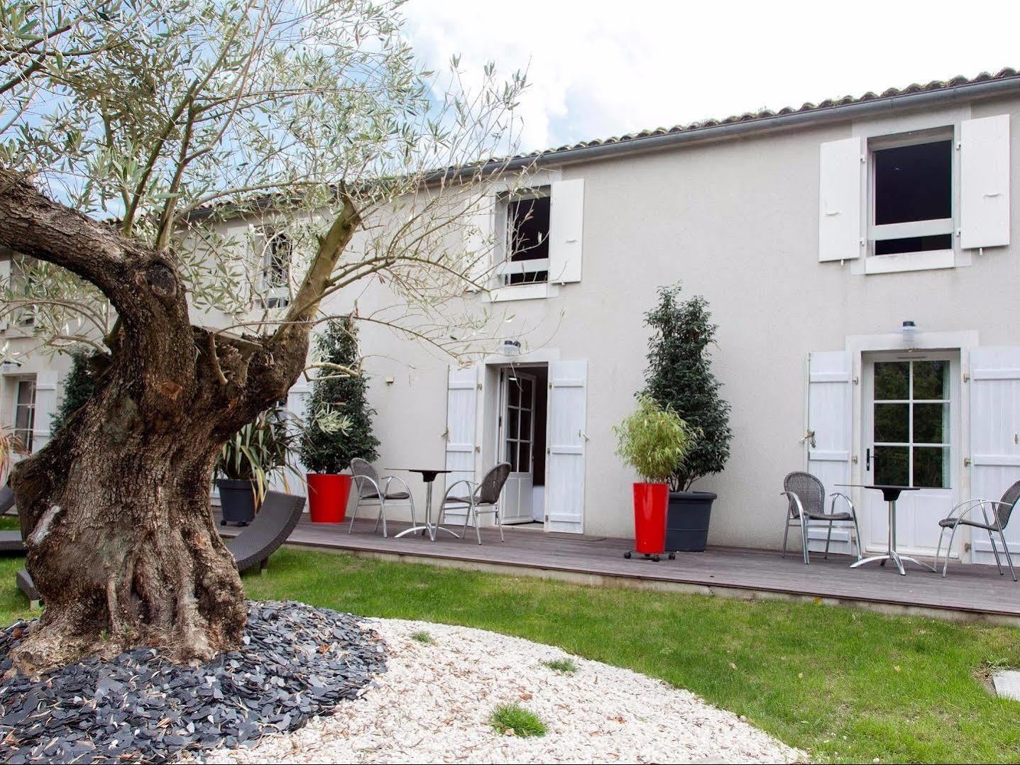 Logis Auberge De La Riviere Les Velluire-sur-Vendee エクステリア 写真